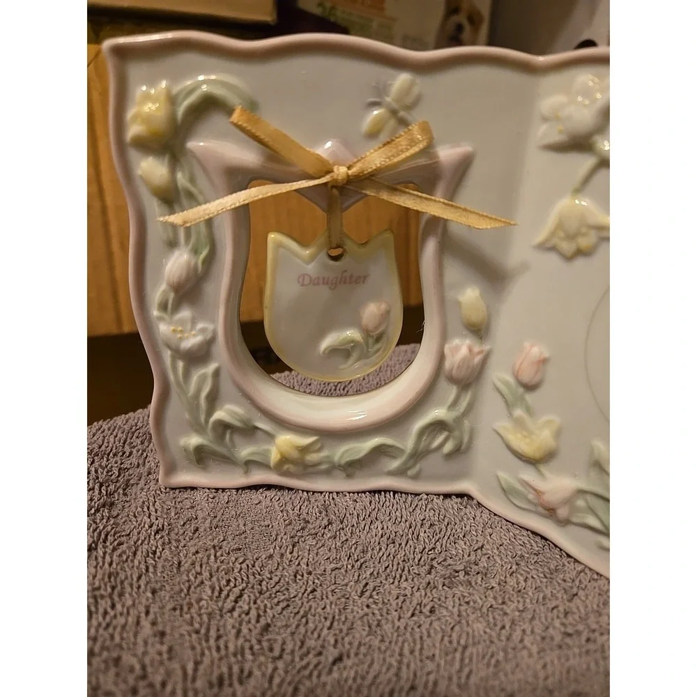 vintage 1998 Avon‎ Daughter Sentiment Porcelain Plaque